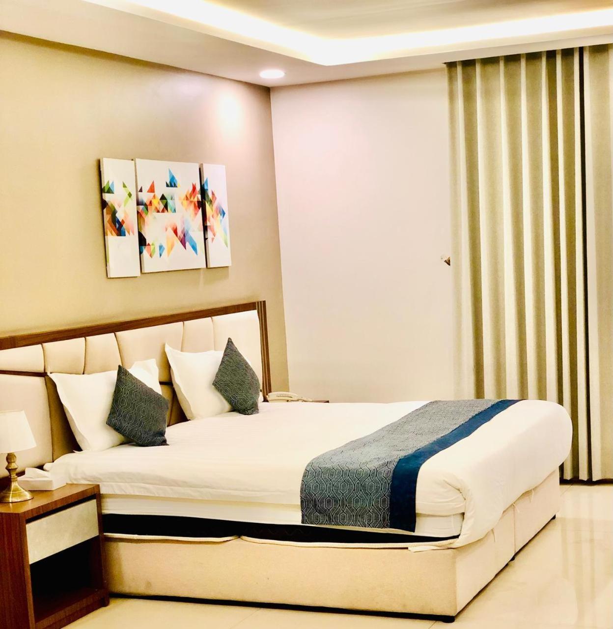 Remaz Suites Hotel Al Al Jubail Esterno foto